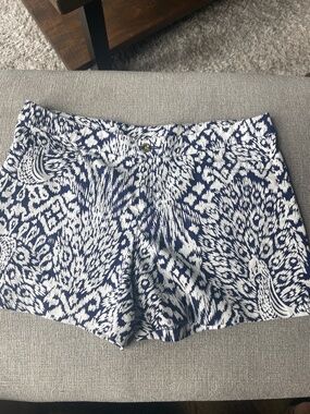 Lilly Pulitzer Navy and White Shorts, Women’s Size 14